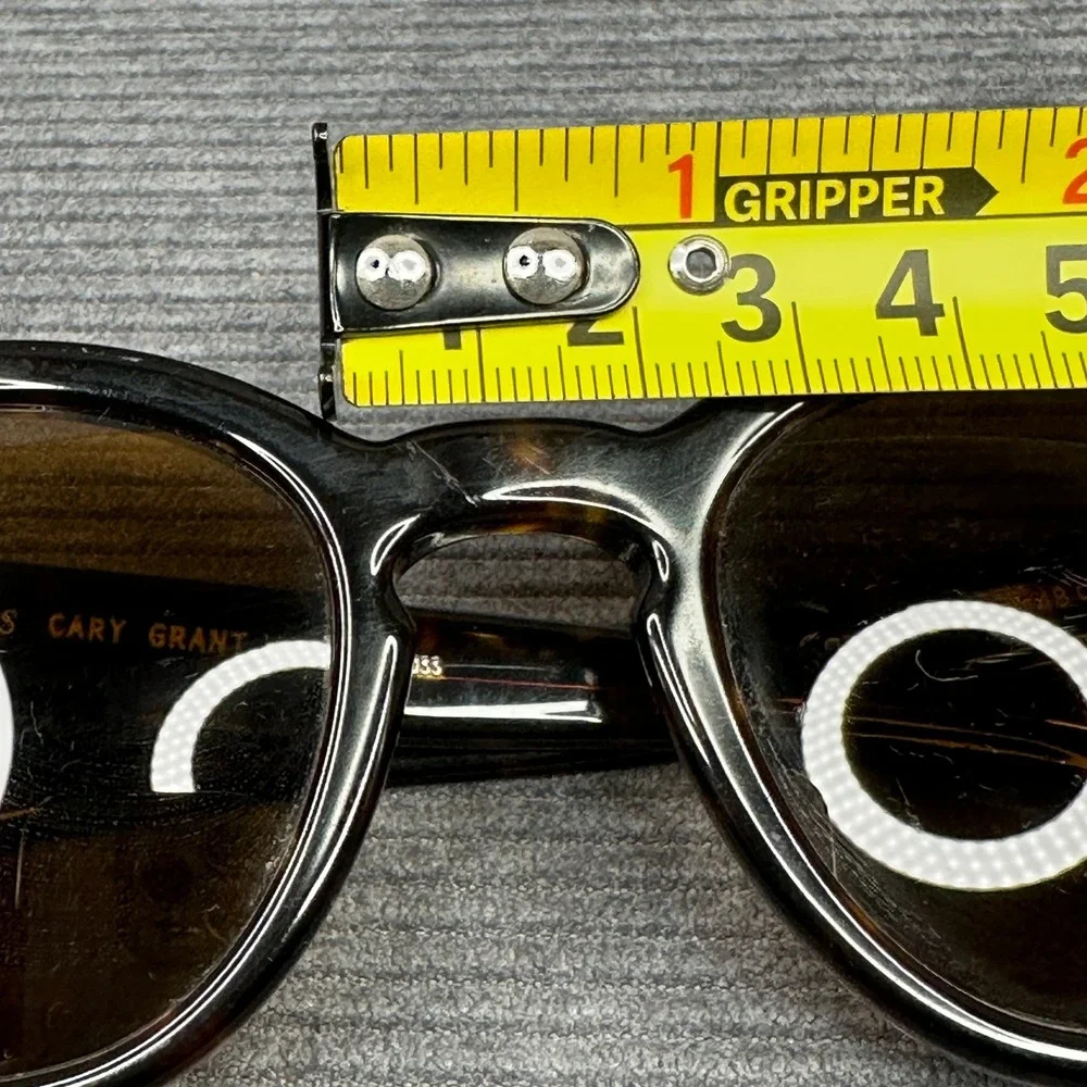 Oliver Peoples Cary Grant Sun Sunglasses Tortoise OV5413SU 165453 Italy 48mm